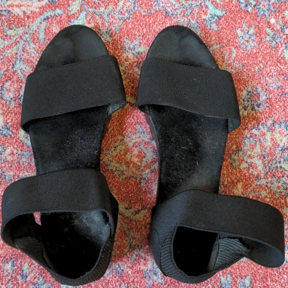 Handmade Elastic Rubber Sandals, US 8 - Picture 6 of 6